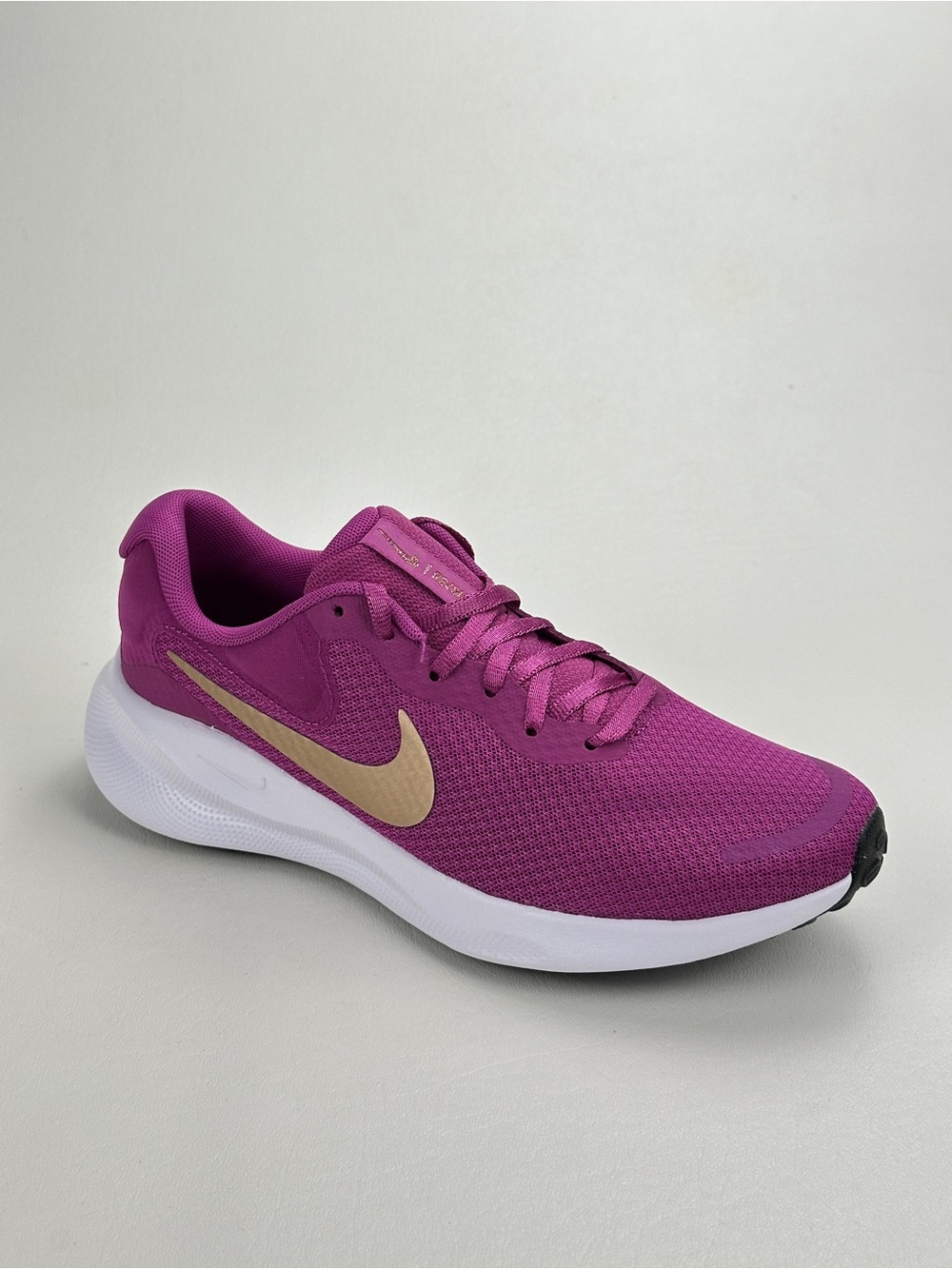 Nike Revolution 7 Women’s Running Shoes Pink Gold Size 6.5 New - Picture 2 of 8